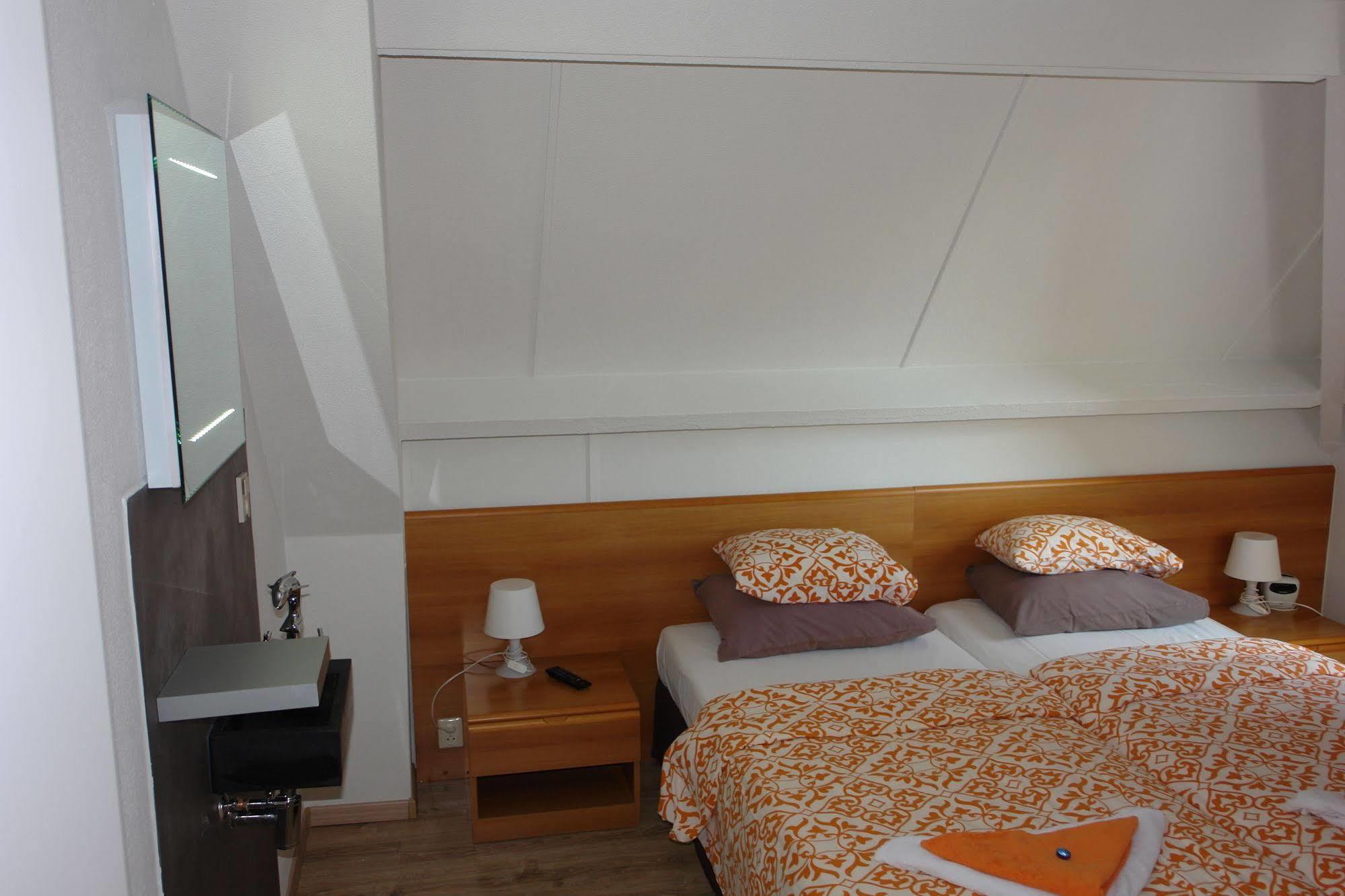 Apart Hotel Het Veerse Meer Кортгене Экстерьер фото